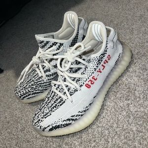 Adidas Yeezy boost 350 V2 zebra